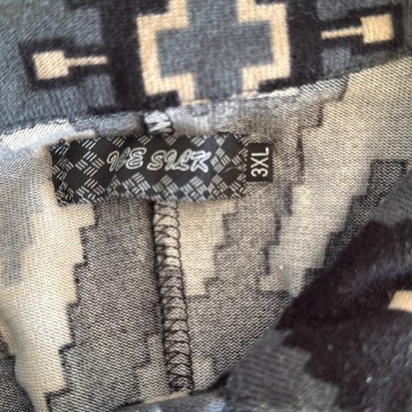 Ice Silk Women's Pullover Gray Aztec Sweater  Long Sleeves sz 3XL - Picture 3 of 6